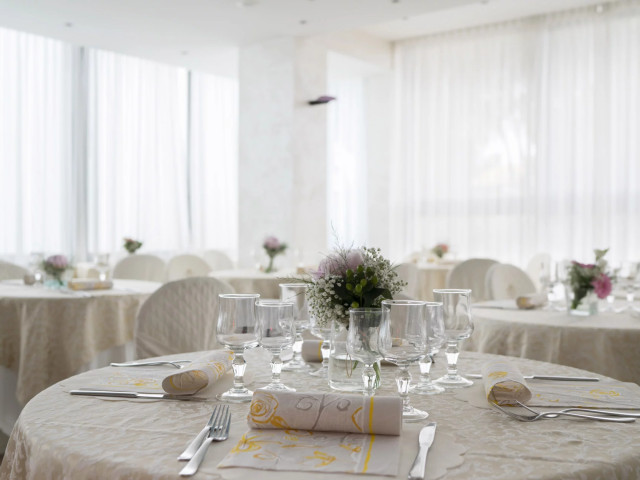 media.Slide-Pranzo-2-Hotel-Tulipe-Nazionale-Riccione