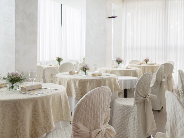media.Slide-Pranzo-Hotel-Tulipe-Nazionale-Riccione
