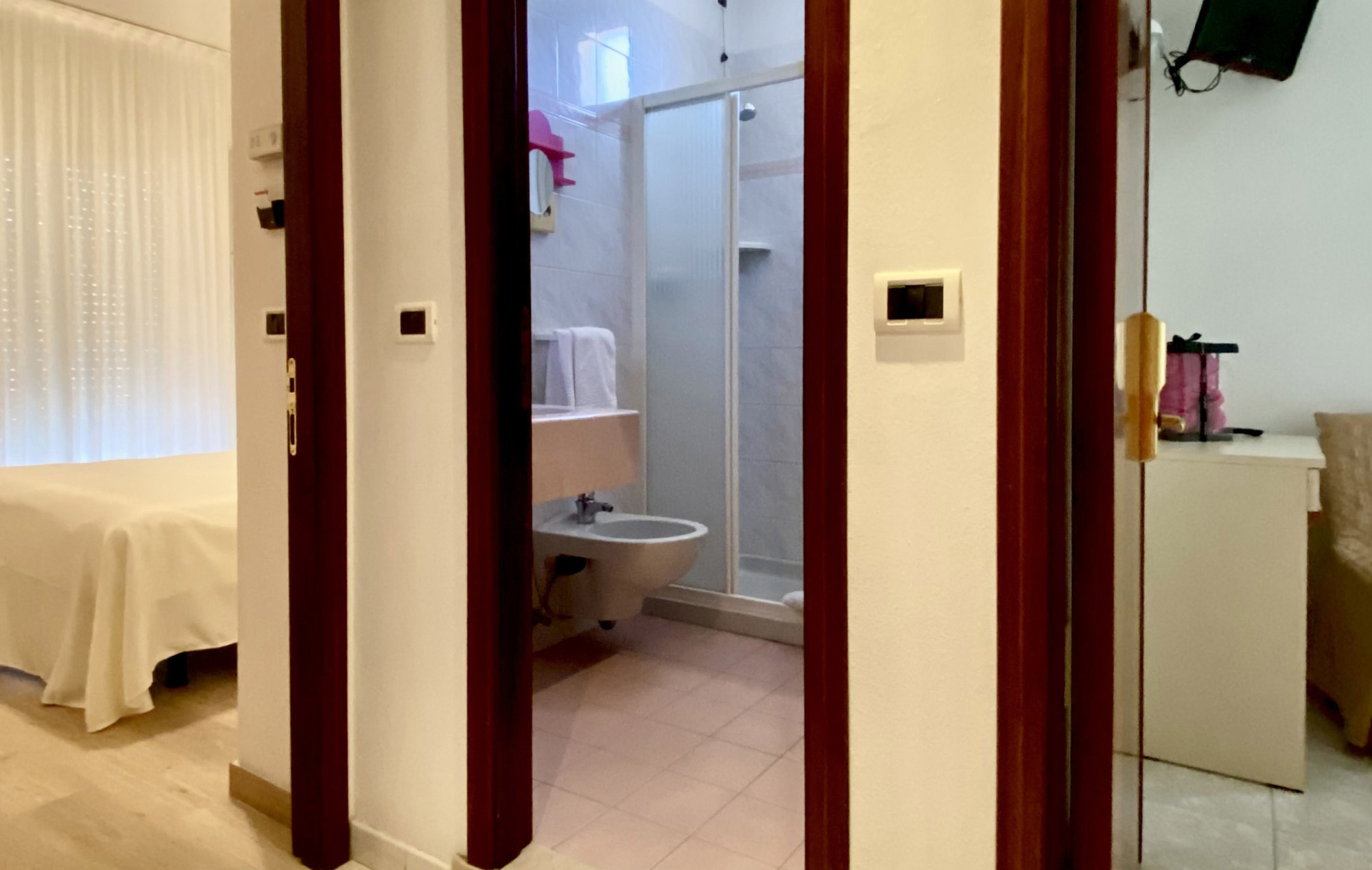 media.camera-family-7