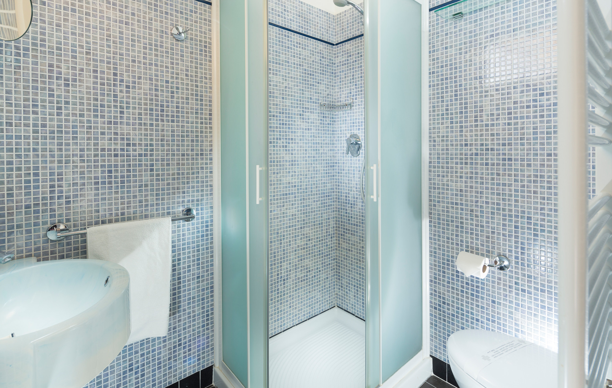 media.bagno-camera-family-comfort